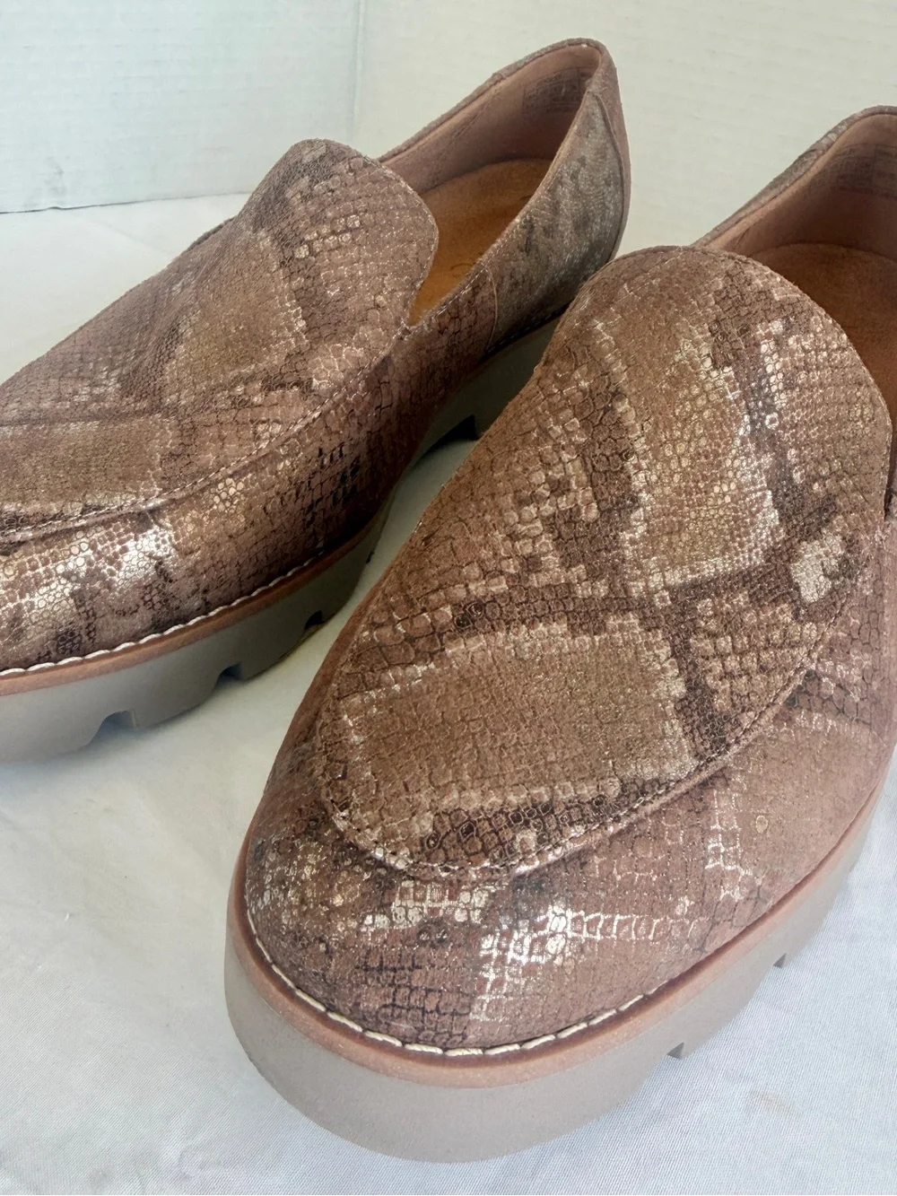 Vionic Kensley Women's 9.5 Slip On Leather Loafers Brown Metallic Snake NWT
